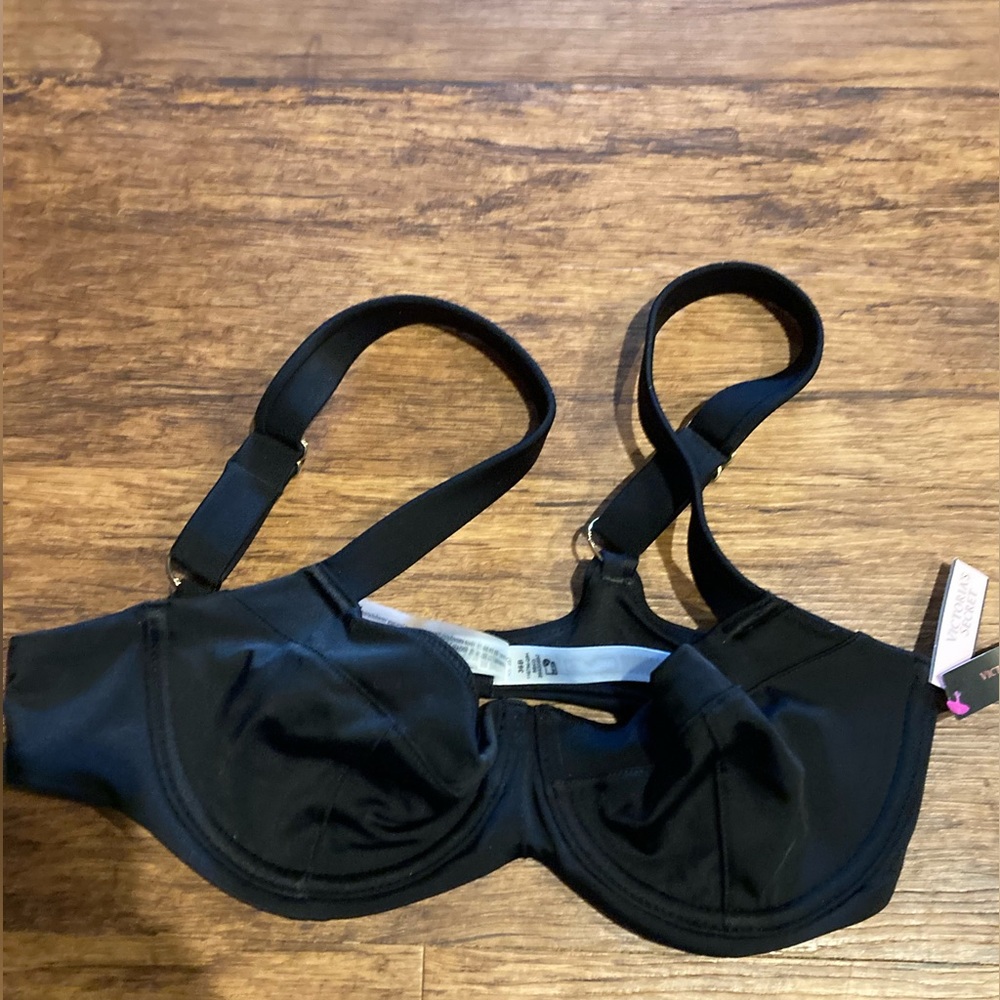 Victoria’s Secret Essential Wicked Bikini Top Black 36B